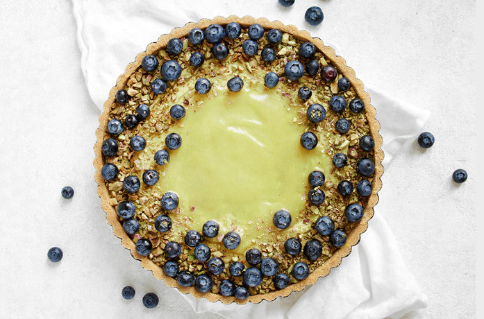 Krucha tarta z kremem pistacjowym i owocami