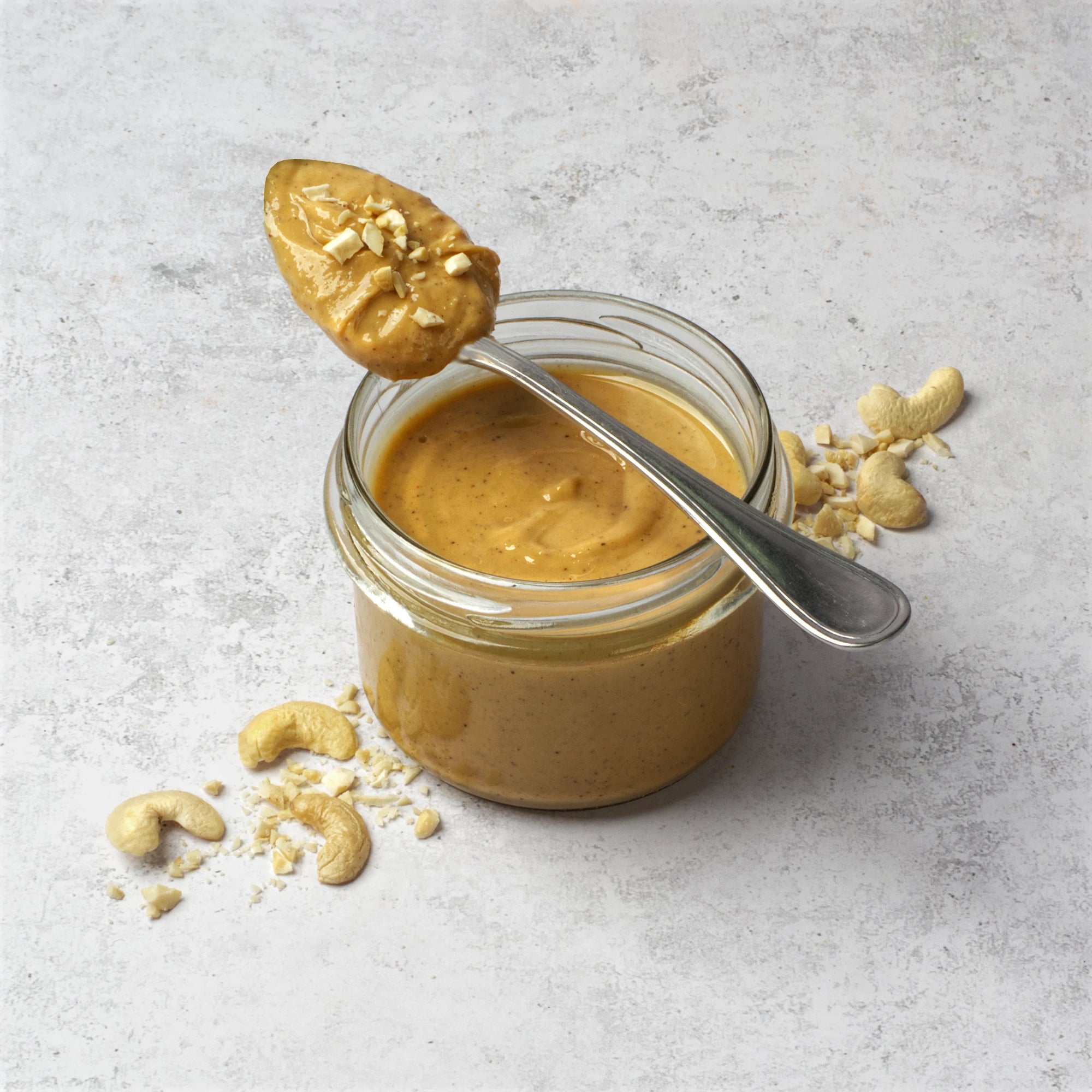 Na zdjęciu pokazano produkt: pasta z orzechów nerkowca.