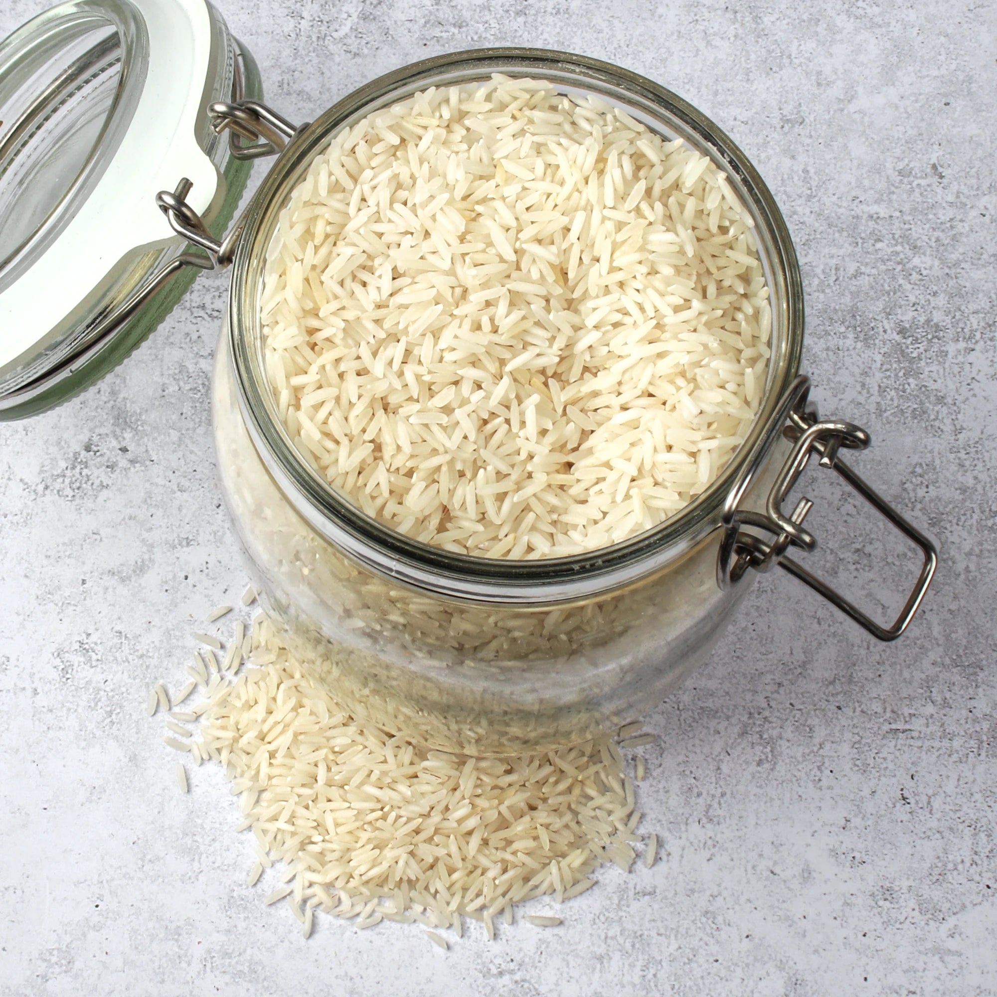 Na zdjęciu pokazano zbliżenie produktu: ryż basmati.